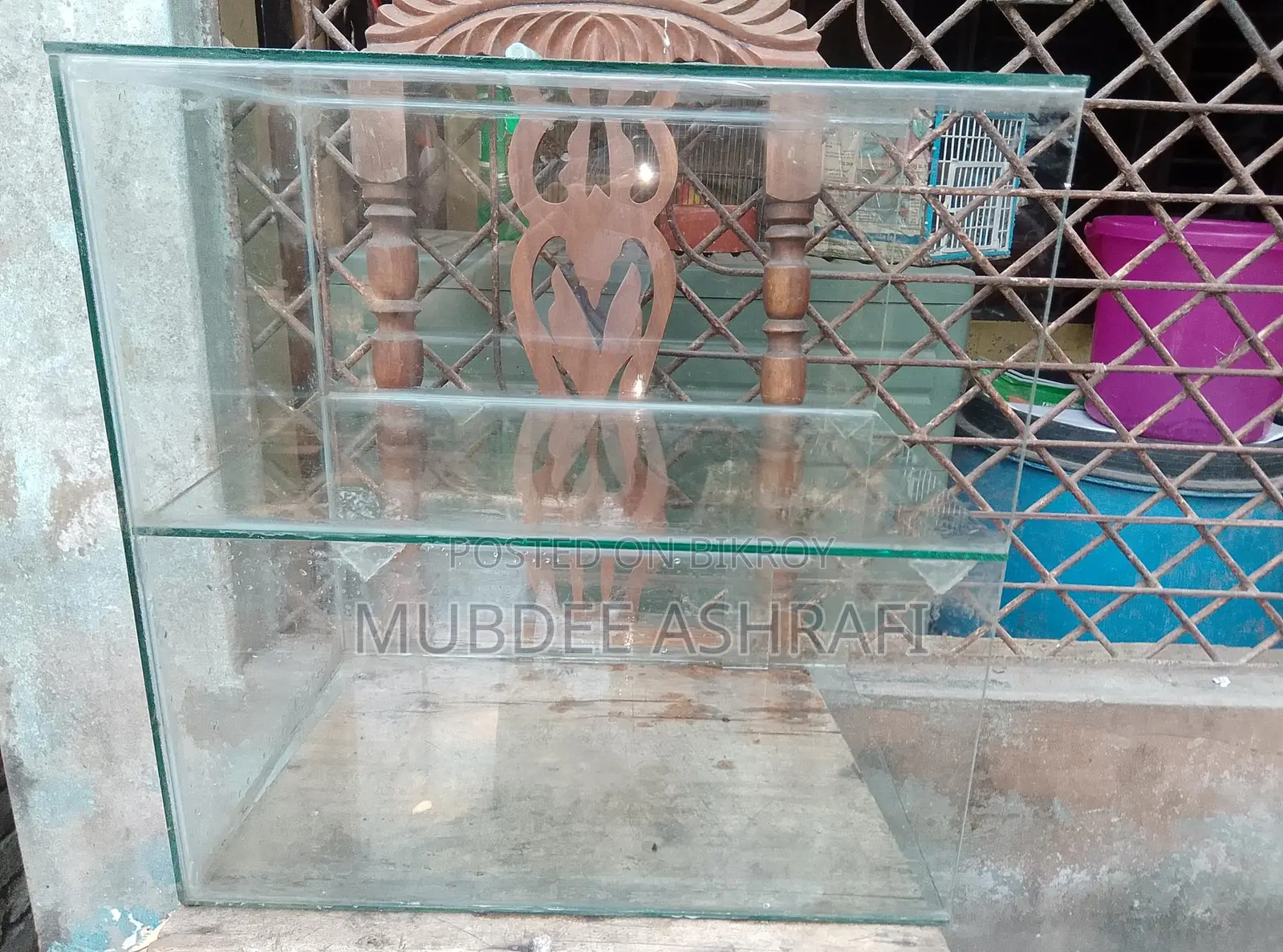 গ্লাস ডিসপ্লে র‍্যাক
