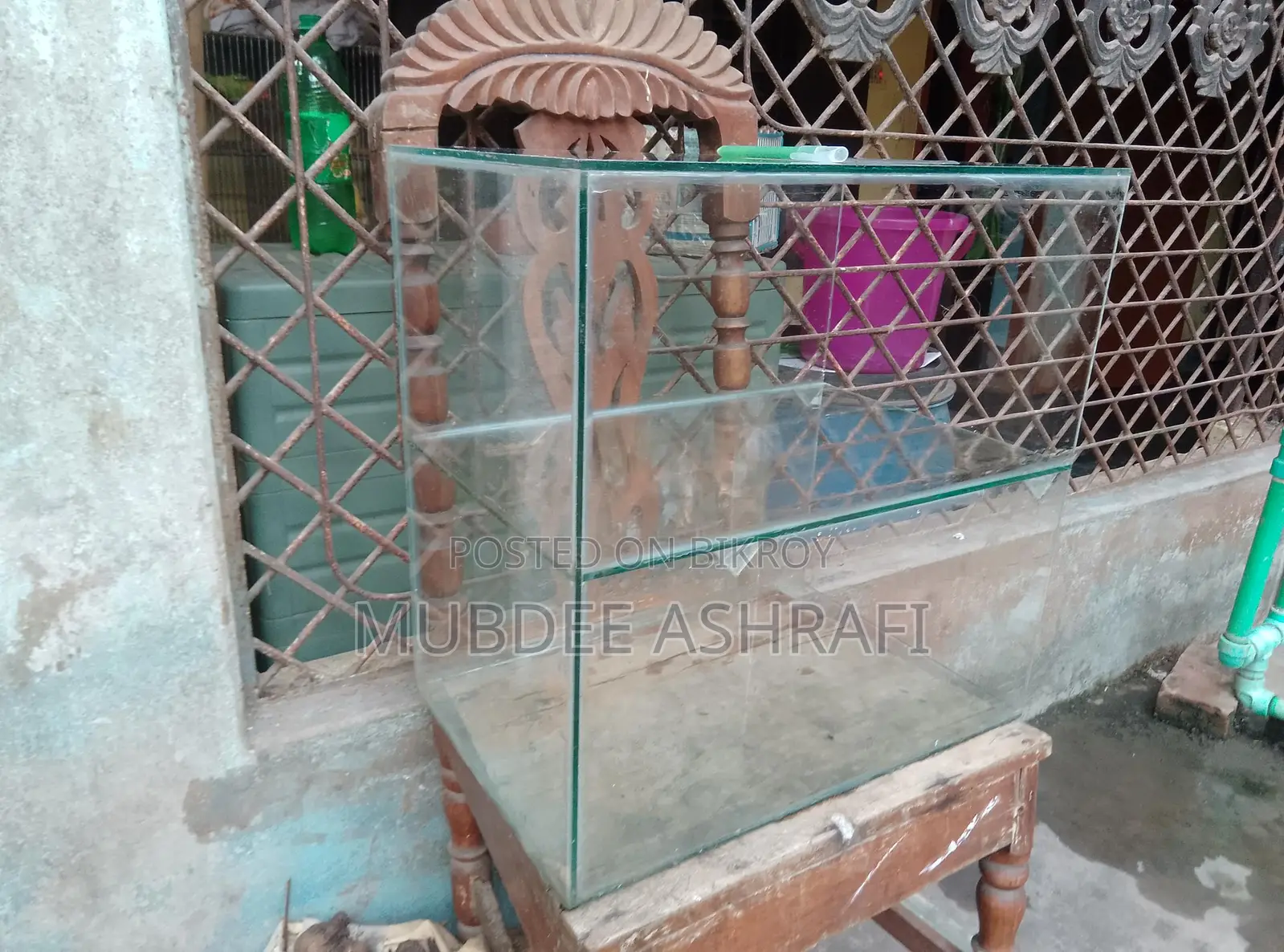 গ্লাস ডিসপ্লে র‍্যাক