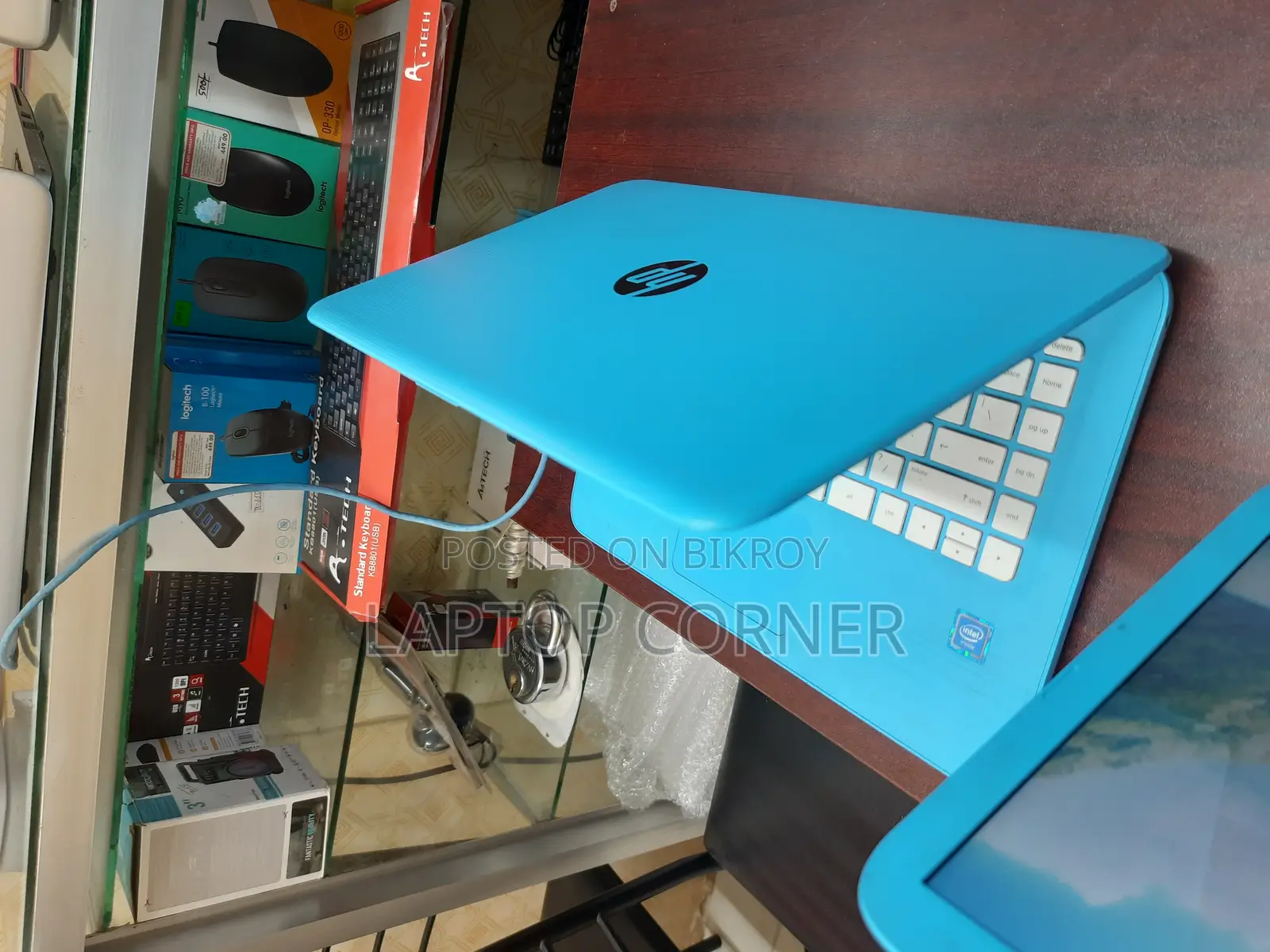 HP**4GB RAM** 32GB SSD +64(GB) SD CARD** ROYAL BLUE **LOW budget