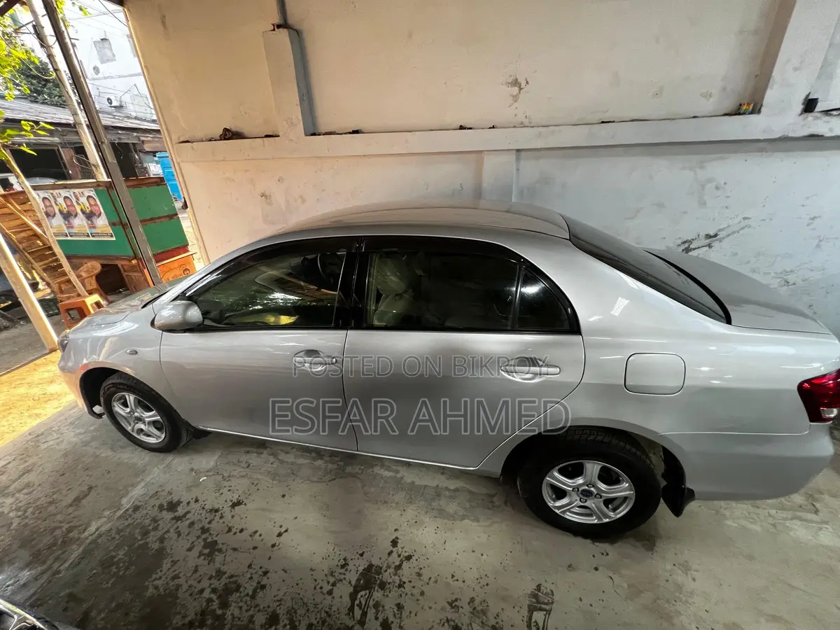 Toyota Axio 2010
