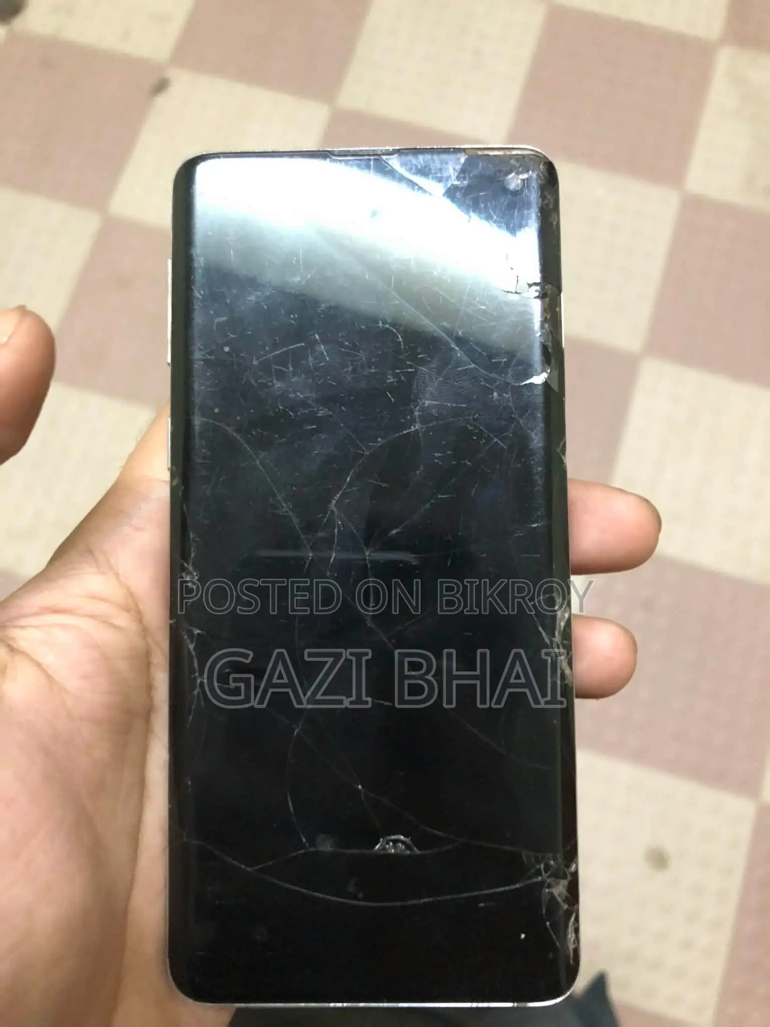 Samsung Galaxy S10 6/128 (Used)