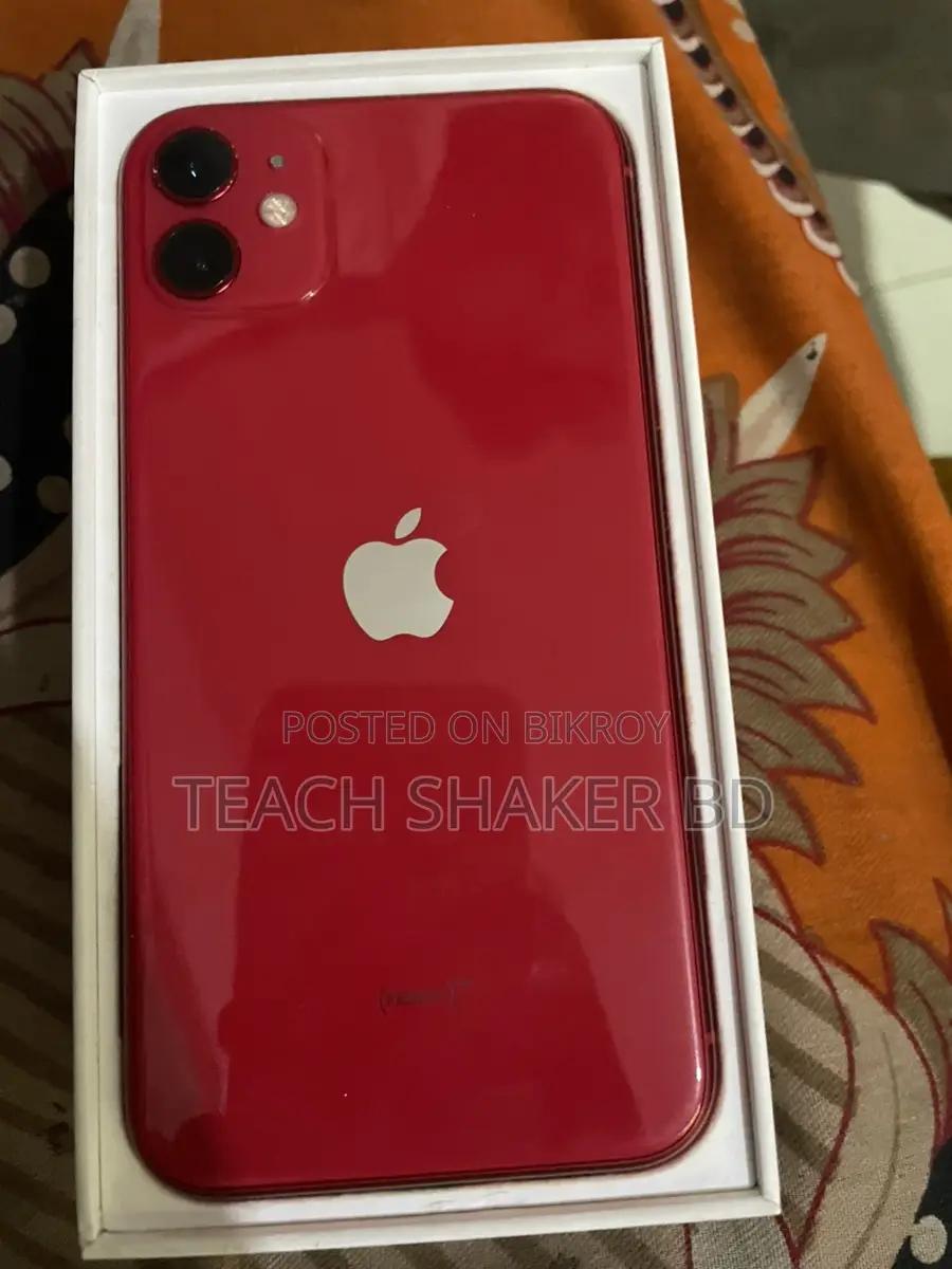 Apple iPhone 11 . (Used)