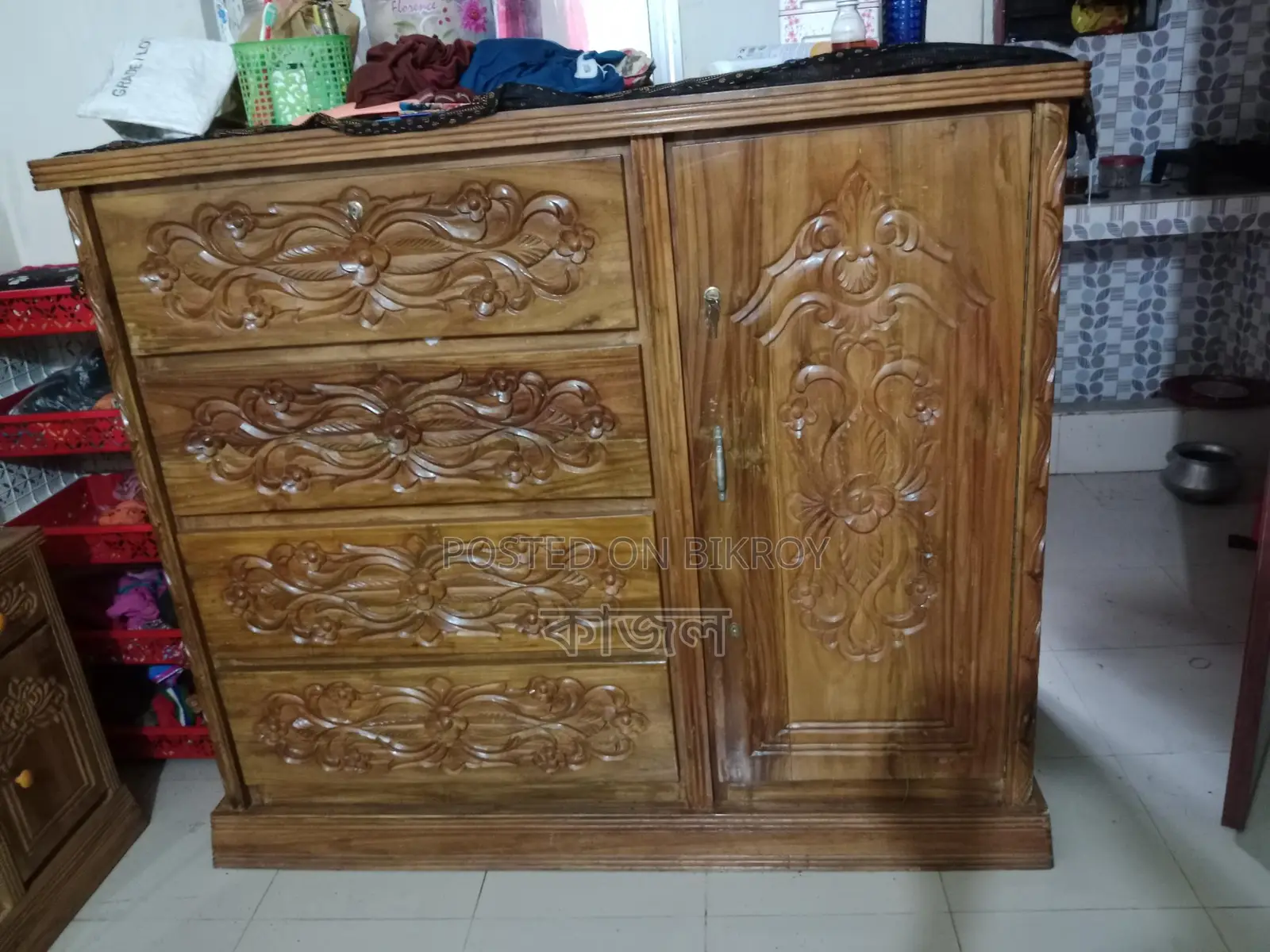 Akashmoni Wood Wardrobe in 100% Fresh Condition