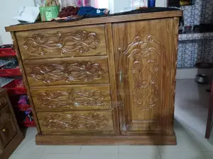 Akashmoni Wood Wardrobe in 100% Fresh Condition