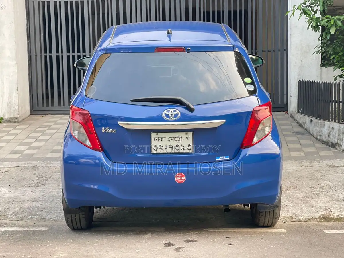Toyota Vitz G Package 2012
