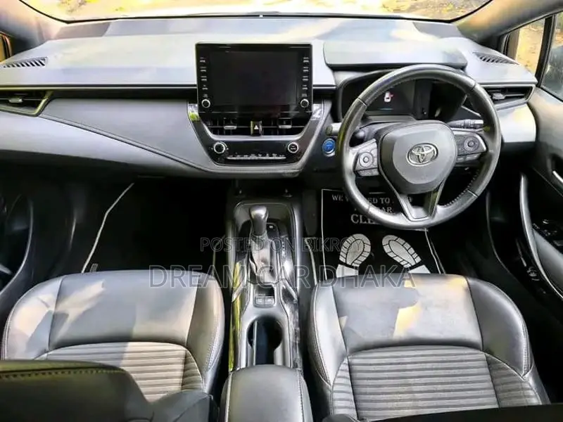 Toyota Corolla Touring WXB Pearl 2020