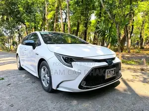 Toyota Corolla Touring WXB Pearl 2020