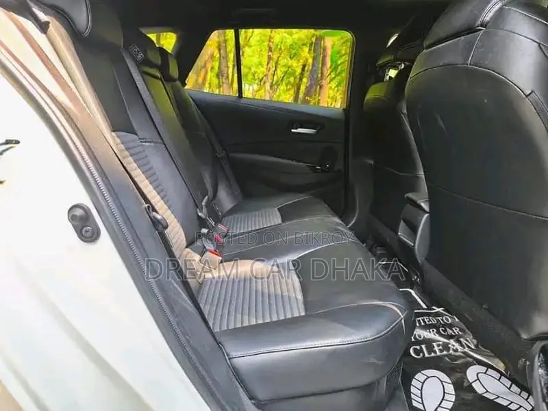 Toyota Corolla Touring WXB Pearl 2020