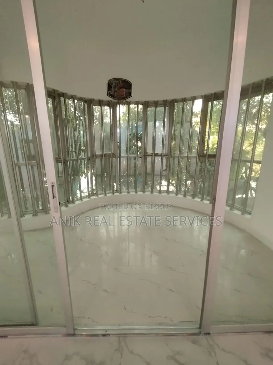 গুলশান ২-এ ভালো মানের ৩ বেডরুমের আনফার্নিশড ফ্ল্যাট ভাড়া