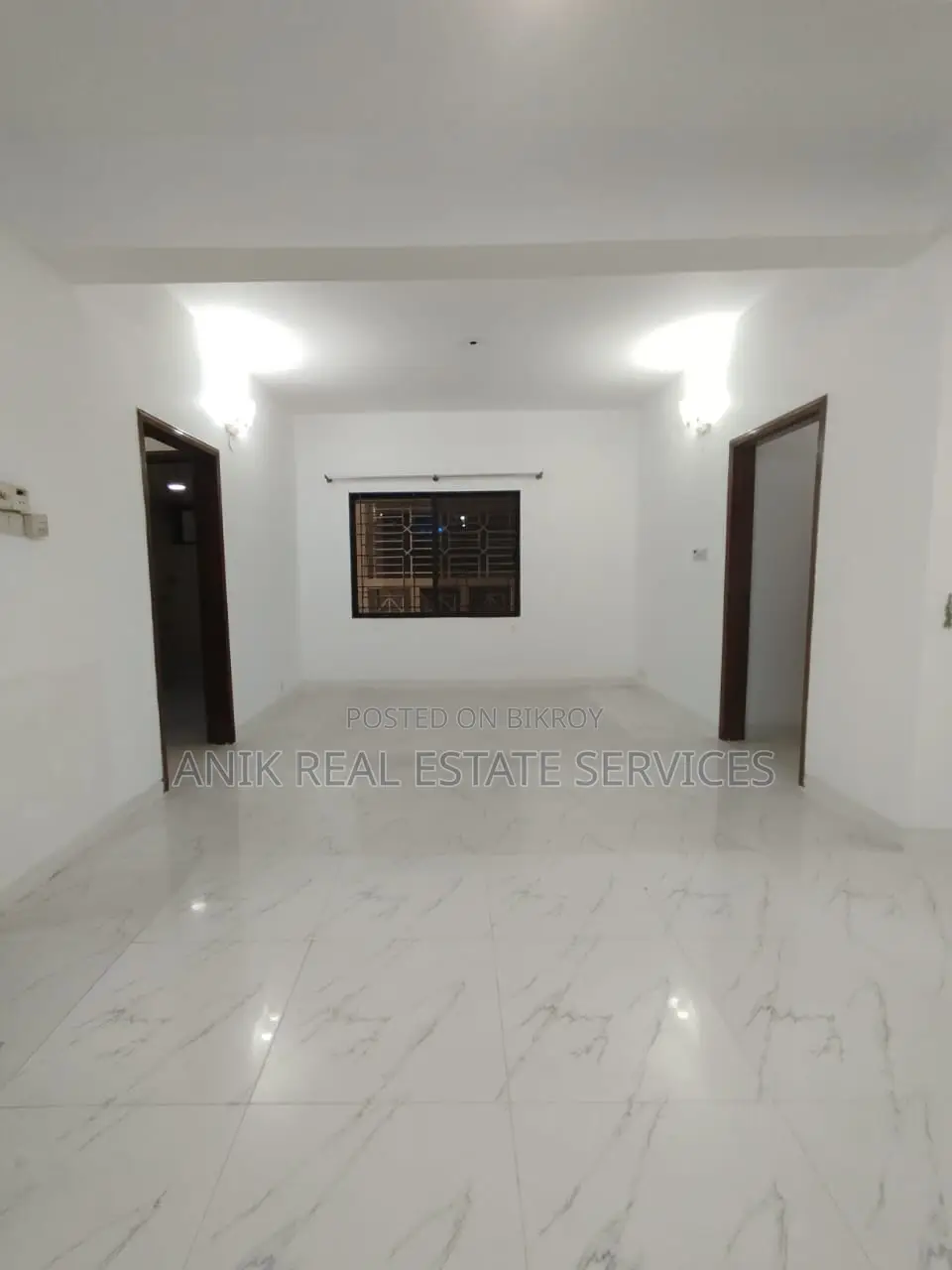 গুলশান ২-এ ভালো মানের ৩ বেডরুমের আনফার্নিশড ফ্ল্যাট ভাড়া