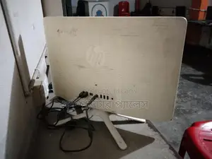 PC and Monitor Combo: 5th Gen HP Dual Core, 4GB RAM, 120GB SSD, All-in-One