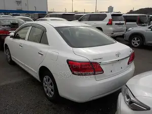 Toyota Premio F Package. 2020
