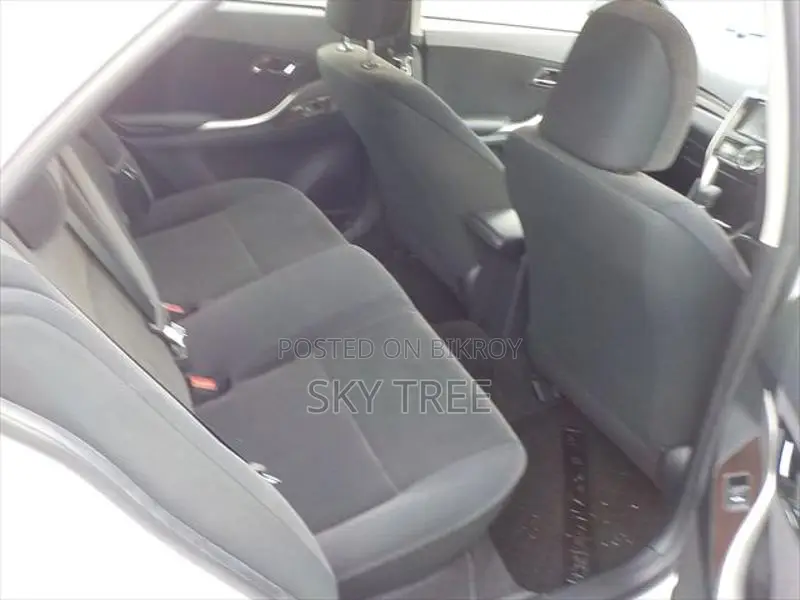 Toyota Premio F Package. 2020