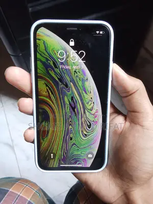 Apple iPhone XS (Used)