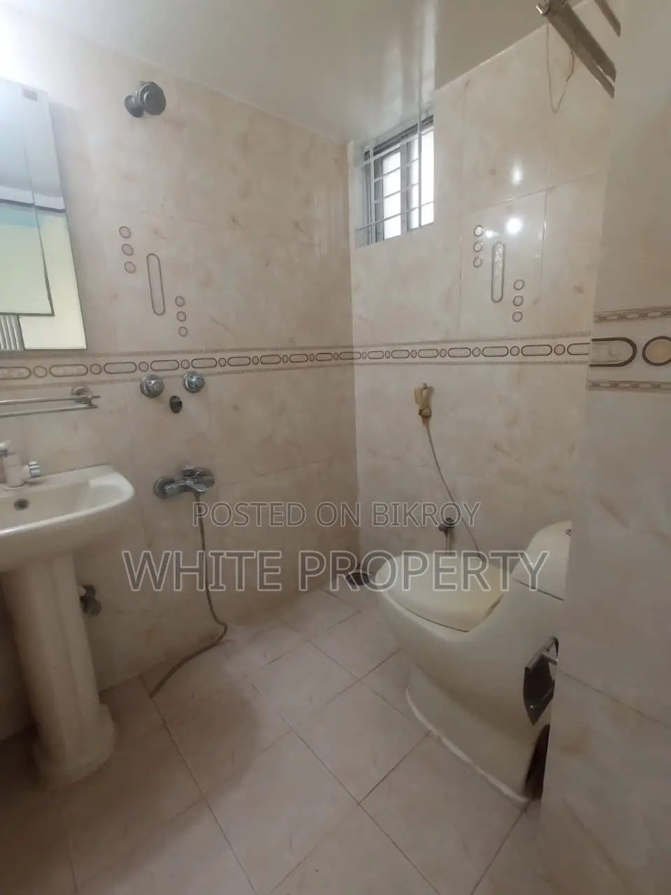 Middle Badda apartment sale