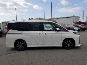 Toyota Noah S-Z 2022