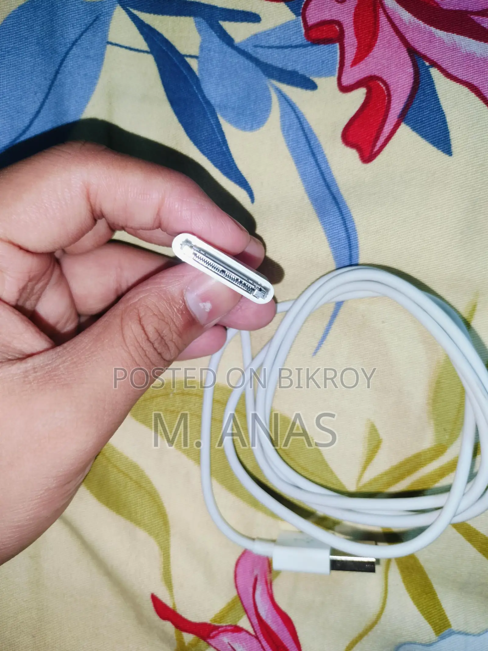 ৩০ পিন ডক ইউএসবি কেবল