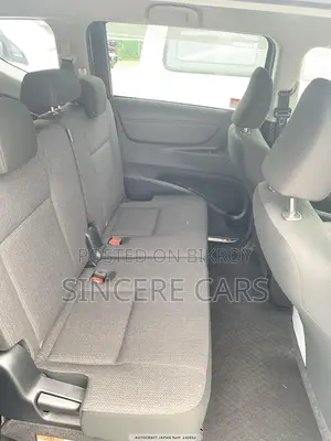 Toyota Sienta X PKG NON HYBRID 2020