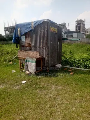 একটা টং দোকান বিক্রি করা হবে।