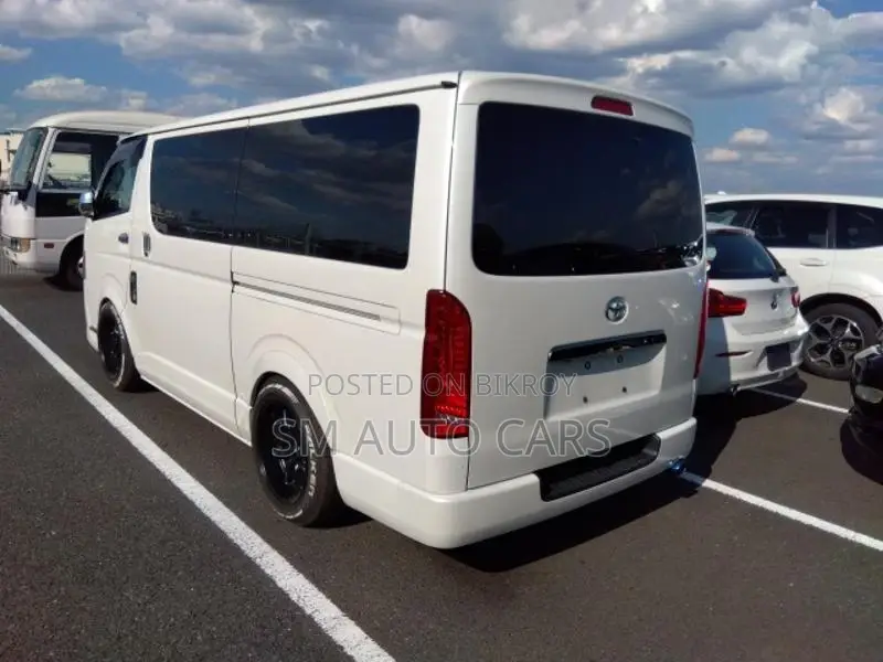 Toyota Hiace Super GL Dark Prime 2 2020