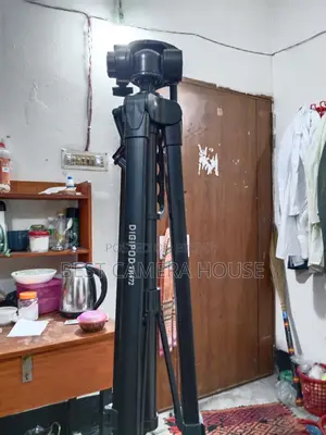ট্রাইপড, ২৫০০ টাকা প্রায় ফিক্সড