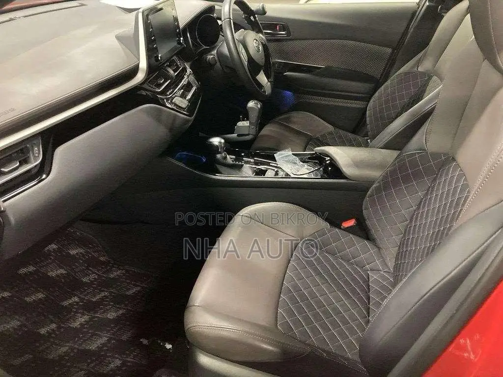 Toyota C-HR G LED 2021