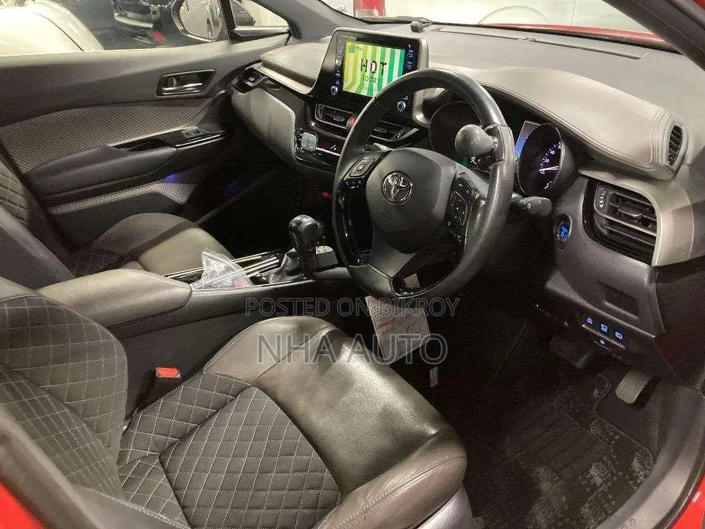 Toyota C-HR G LED 2021
