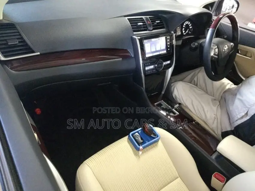 Toyota Premio FEX Red 4 Point 2021