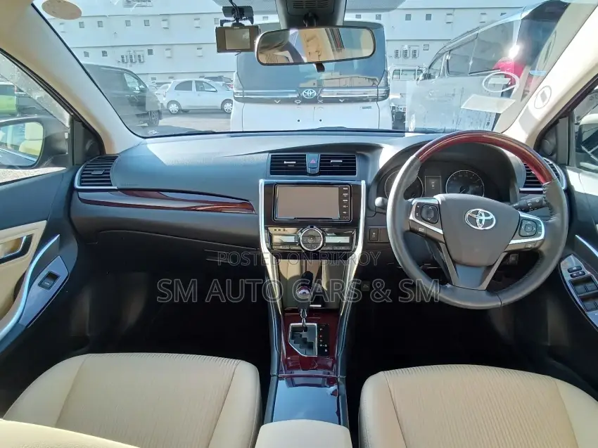 Toyota Premio FEX Red 4 Point 2021