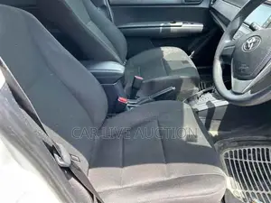 Toyota Axio Hybrid EX READY 2020