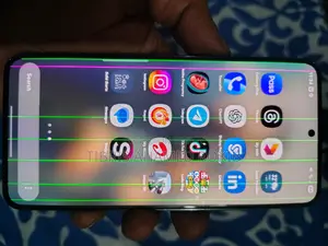 Samsung Galaxy S22 Green line issue (Used)