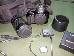 Canon 1300D