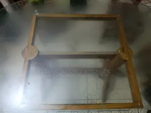 ডাইনিং টেবিল ভালো কন্ডিশন