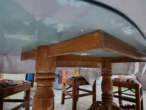 ডাইনিং টেবিল ভালো কন্ডিশন