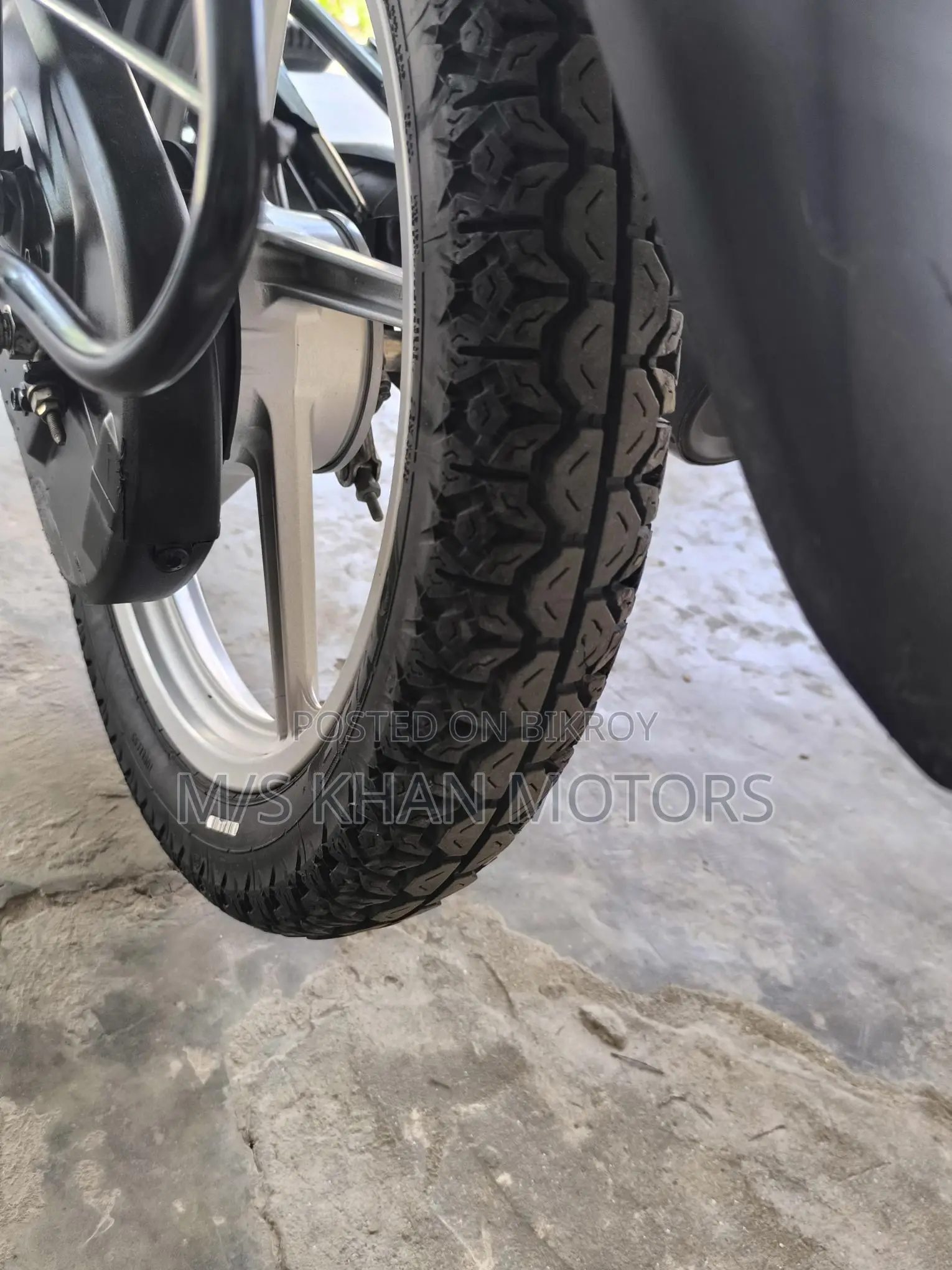 Bajaj Platina 100 2025