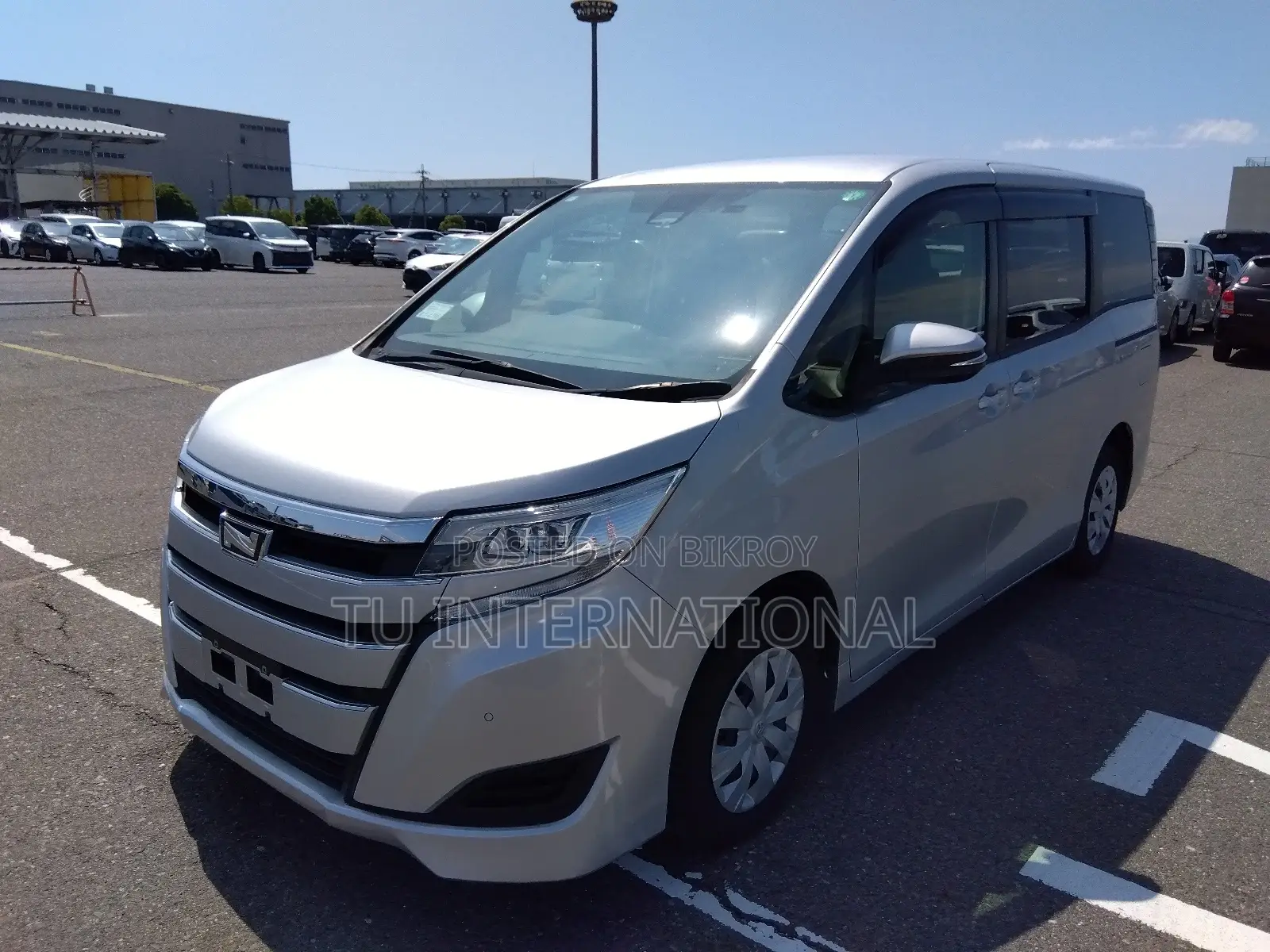 Toyota Noah X Smart Non-HV 2021