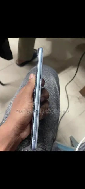 Realme 6 8/128 (Used)