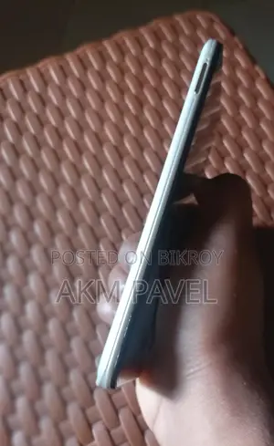 Vivo Y19 . (Used)