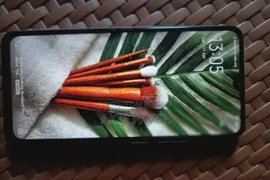 Vivo Y19 . (Used)