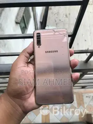 Samsung Galaxy A7 (Used)