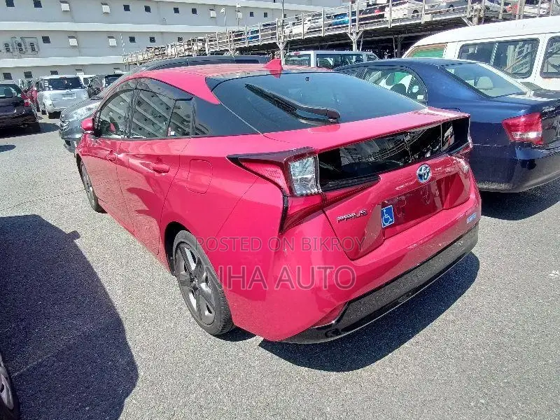 Toyota Prius A TOURING SELECTION 2021