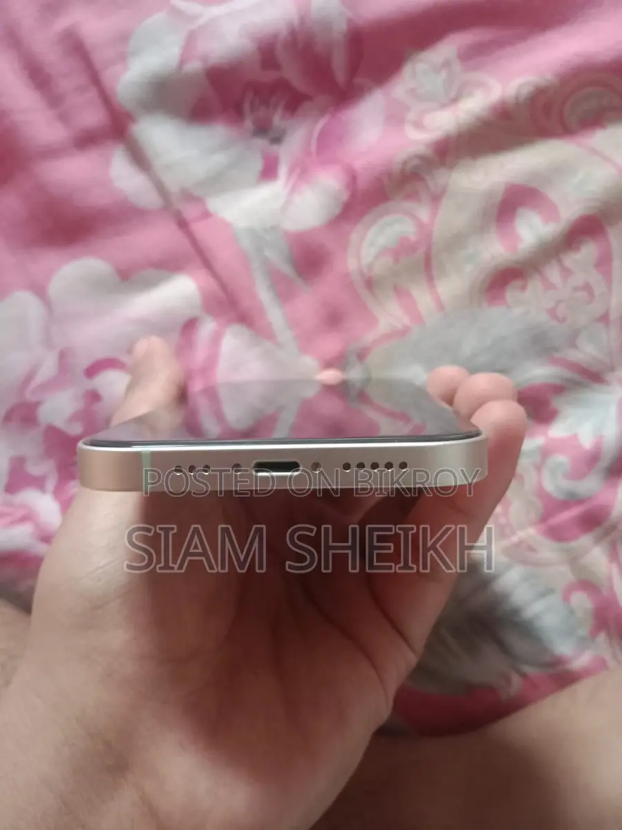 Apple iPhone 12 64 GB Variant (Used)