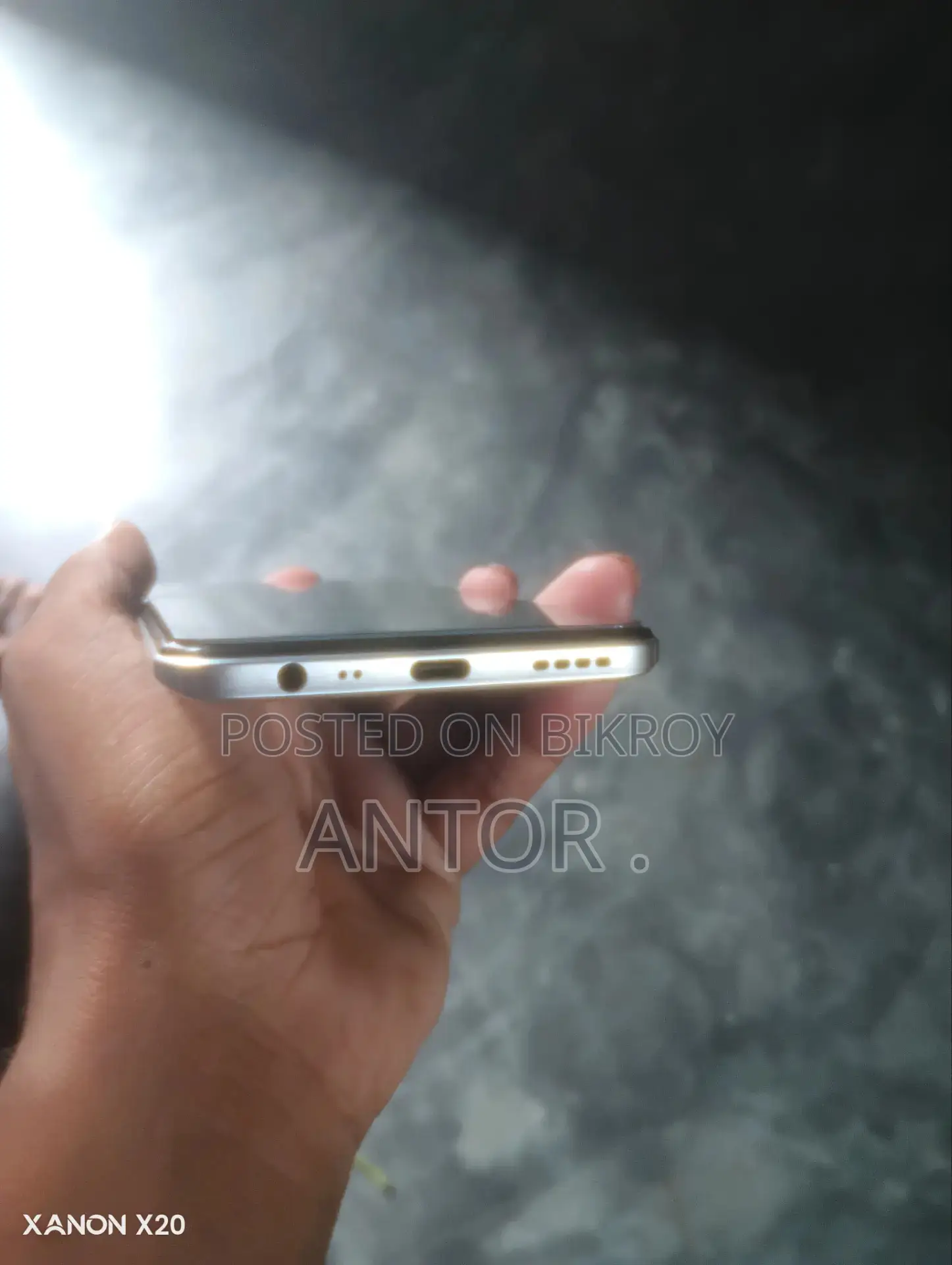 Realme 8 8-128 (Used)