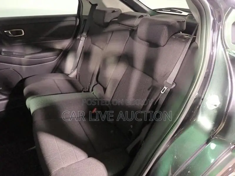 Honda Vezel Hybrid X package 2021