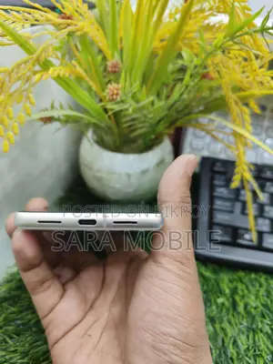 Google Pixel 7 . (Used)