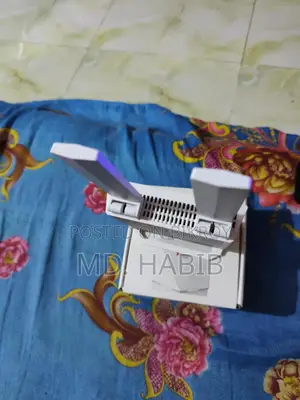 Second-hand router used for two months, comes with 8 months warranty