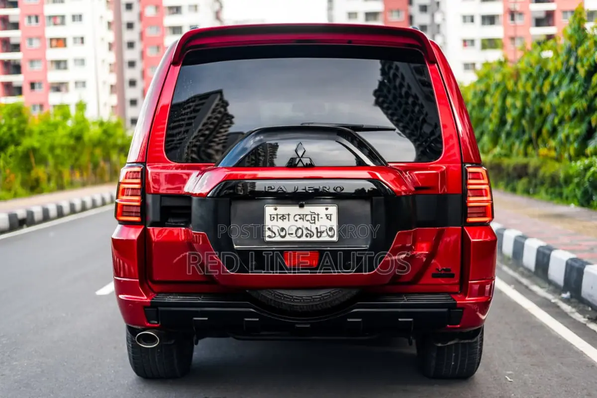 Mitsubishi Pajero V93 2008