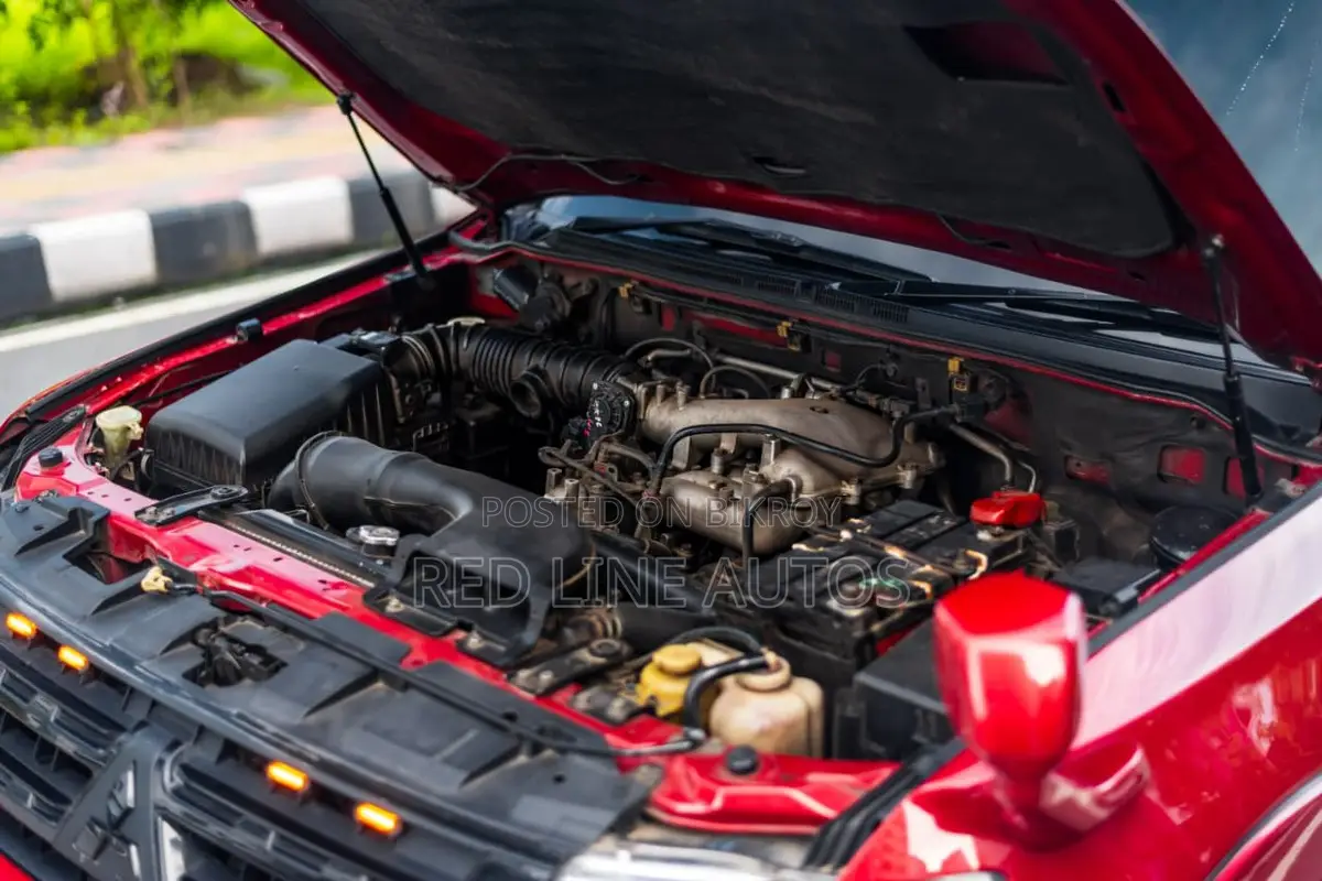 Mitsubishi Pajero V93 2008