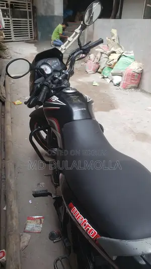 TVS Metro es 2017