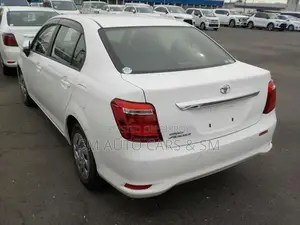 Toyota Axio Non Hybrid EX White 2021